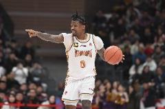 古德溫上半場高效發(fā)揮貢獻(xiàn)13分3助2斷1帽