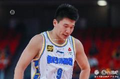 雷蒙半場高效表現(xiàn)：4投3中貢獻(xiàn)8分2籃板1助攻