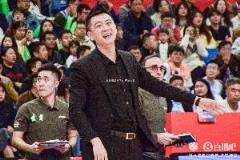 楊鳴：G3關鍵在勝敗，希望球員們勇于承擔責任