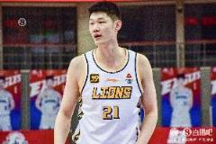 媒體人分析：北京隊籃板球需加強(qiáng)，胡金秋4記中距離關(guān)鍵取勝