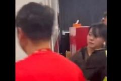 女記者遭廣廈球迷踹腳 本報(bào)記者稱茹姐無(wú)大礙