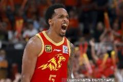 小巴里-布朗總決賽兩場砍下40+，場均30分7.3助攻1.5搶斷引熱議