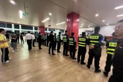 嚴(yán)陣以待！媒體人：下午一點(diǎn)多總決賽G6安保上崗 人數(shù)超此前