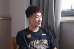 孫銘徽：總決賽期間沒(méi)想拿FMVP，每天晚上都在想第二天別疼了