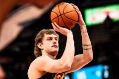 特雷弗斯與騎士再次簽約，雙向合同延續(xù)留用之路