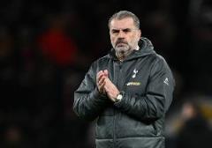 列維談解雇澳波：歐戰(zhàn)獎(jiǎng)杯載入史冊(cè)，英超排第17不可接受