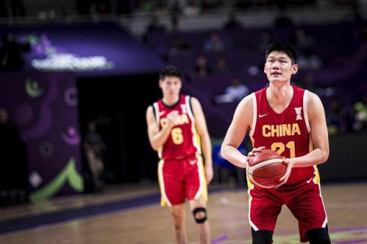 胡金秋：在和平年代為祖國奮斗是一種榮耀與驕傲